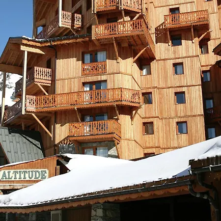 In Near Slopes * Val Thorens