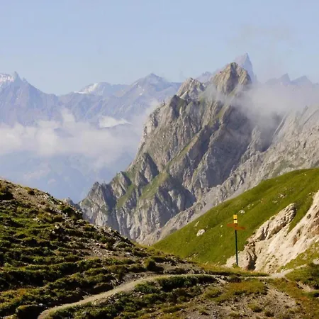In Near Slopes *